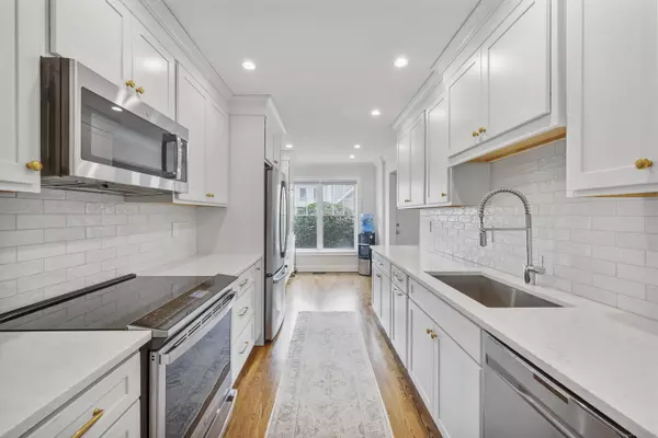 Stamford, CT 06907,85 Camp Avenue #APT 11J
