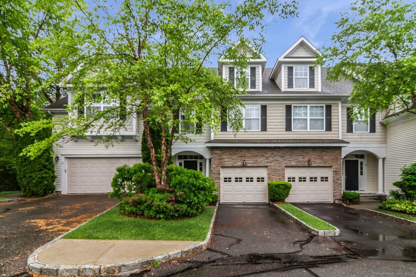 24 Crestview Lane #24, Danbury, CT 06810