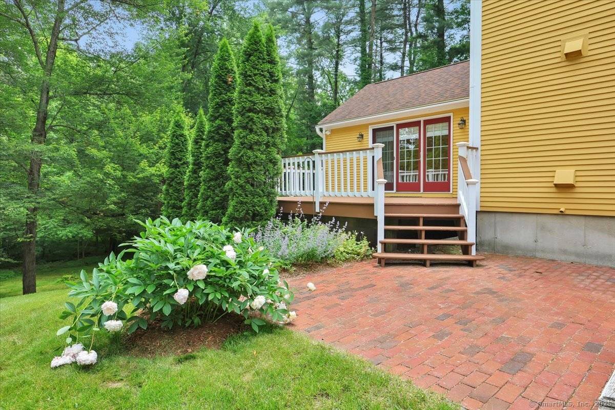 Somers, CT 06071,47 Cricket Lane
