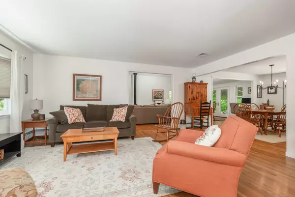 Branford, CT 06405,31 Wildwood Drive