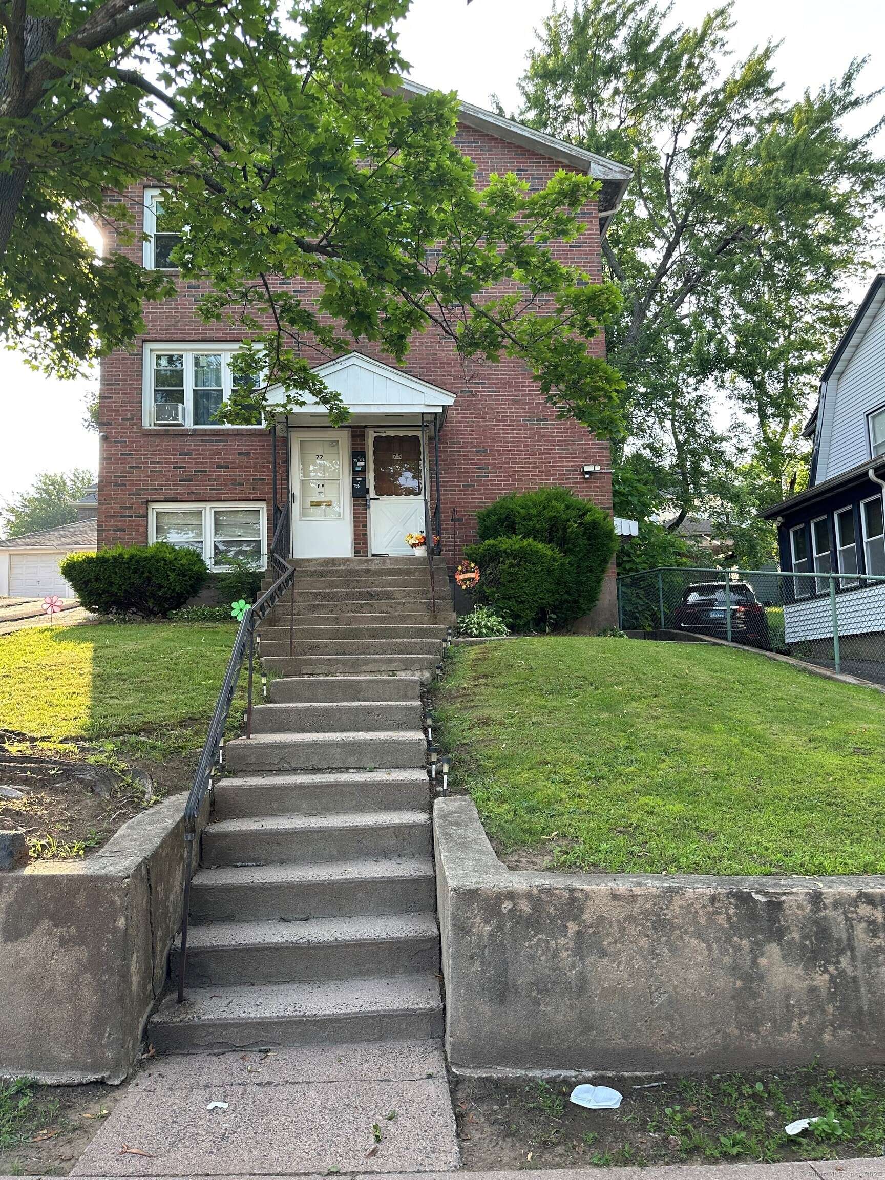 75 Grandview Terrace, Hartford, CT 06114