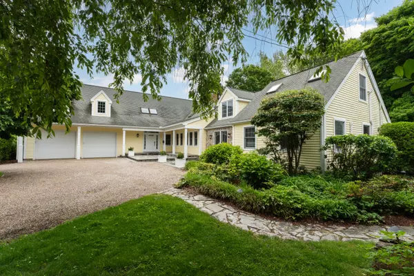 8 Norton Avenue, Guilford, CT 06437