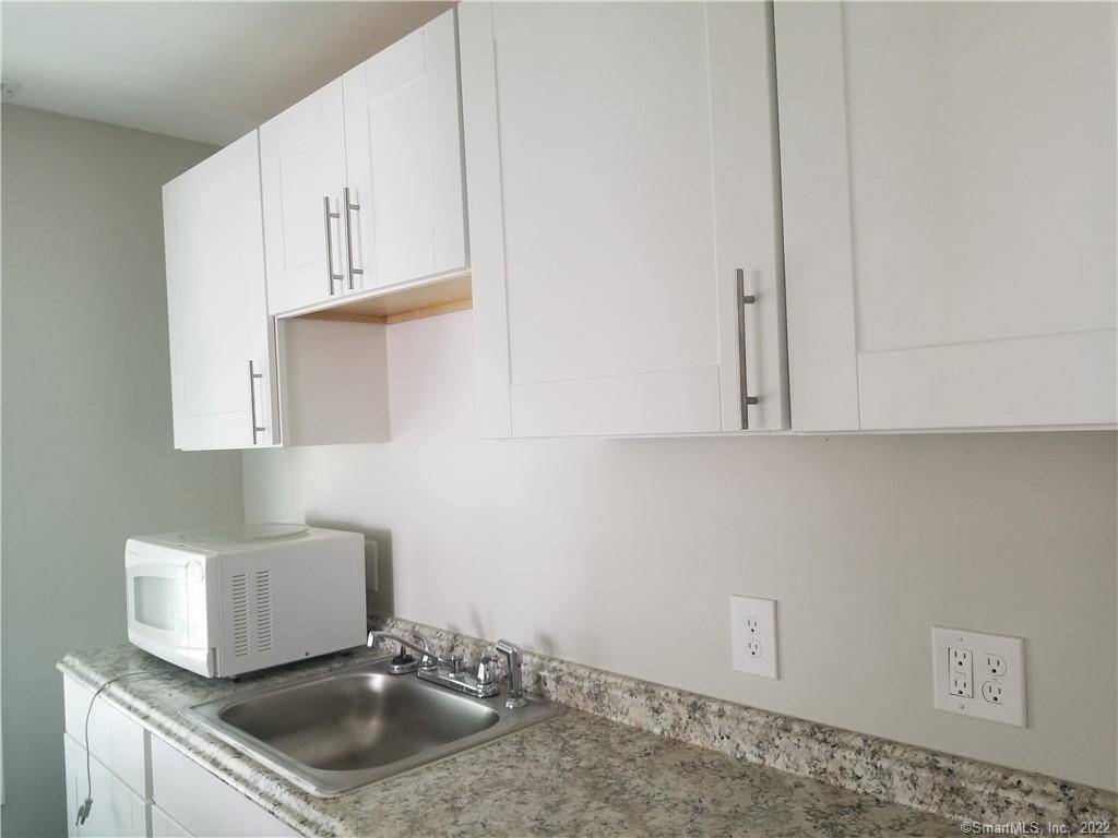 West Haven, CT 06516,736 Savin Avenue #2L