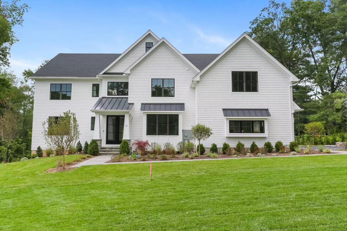 Westport, CT 06880,10 Tierney Lane