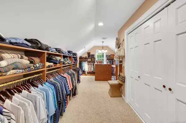 New Milford, CT 06776,427 Long Mountain Road