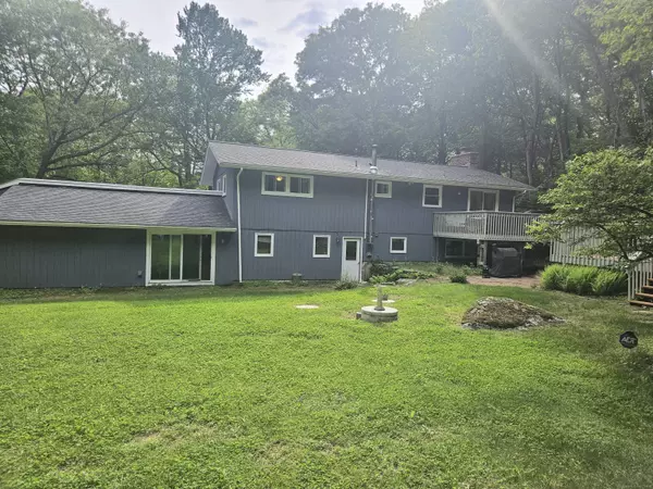 Mansfield, CT 06268,16 Westgate Lane