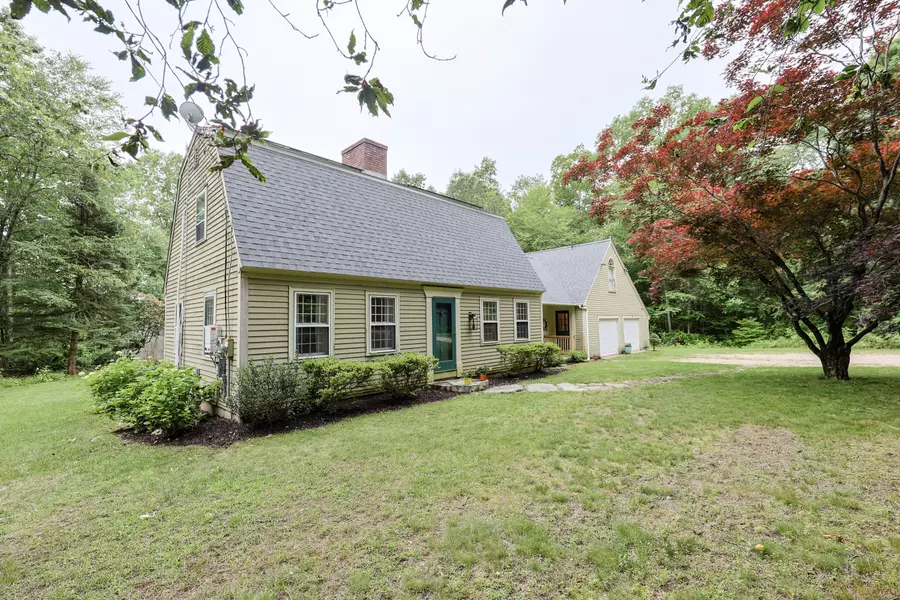 15 Harris Road, Salem, CT 06420