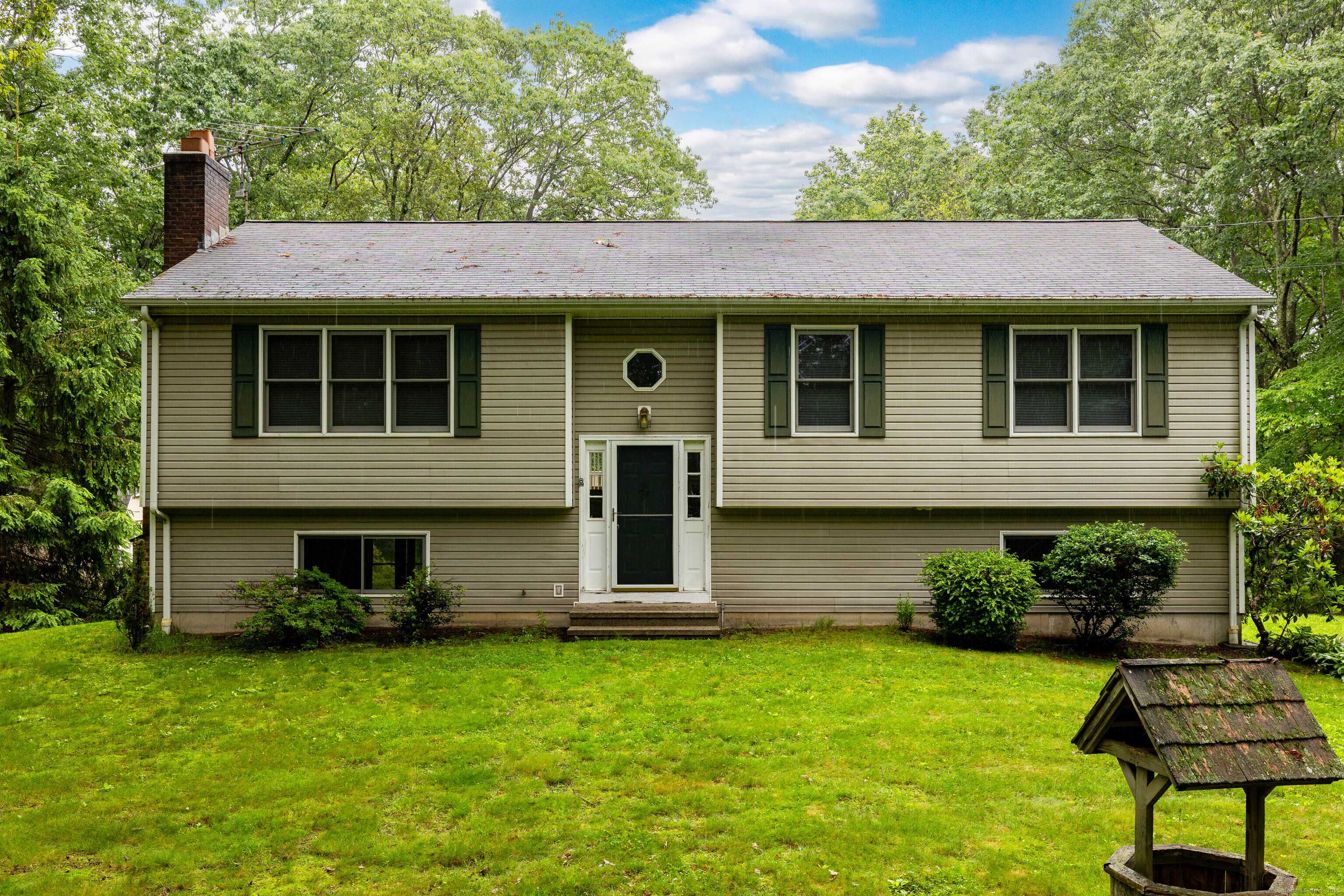 21 Larkey Road, Oxford, CT 06478