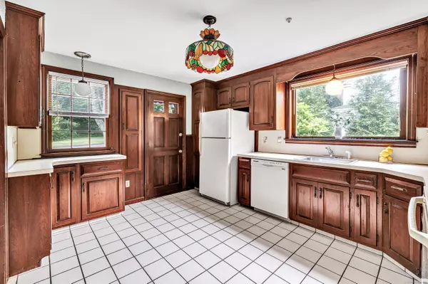 Trumbull, CT 06611,3 Wheeler Drive