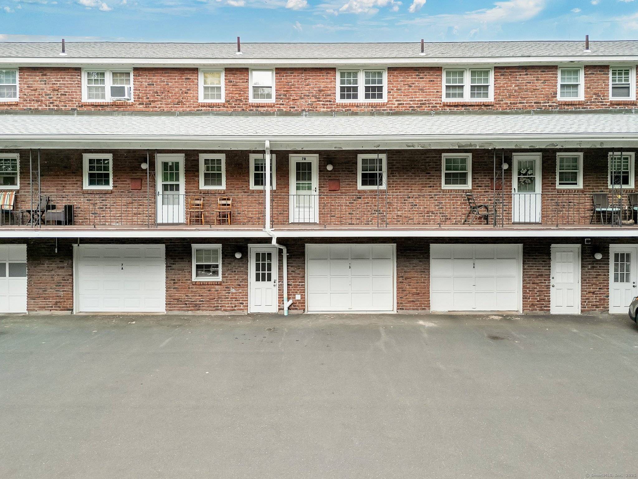 Vernon, CT 06066,201 Regan Road #APT 7B
