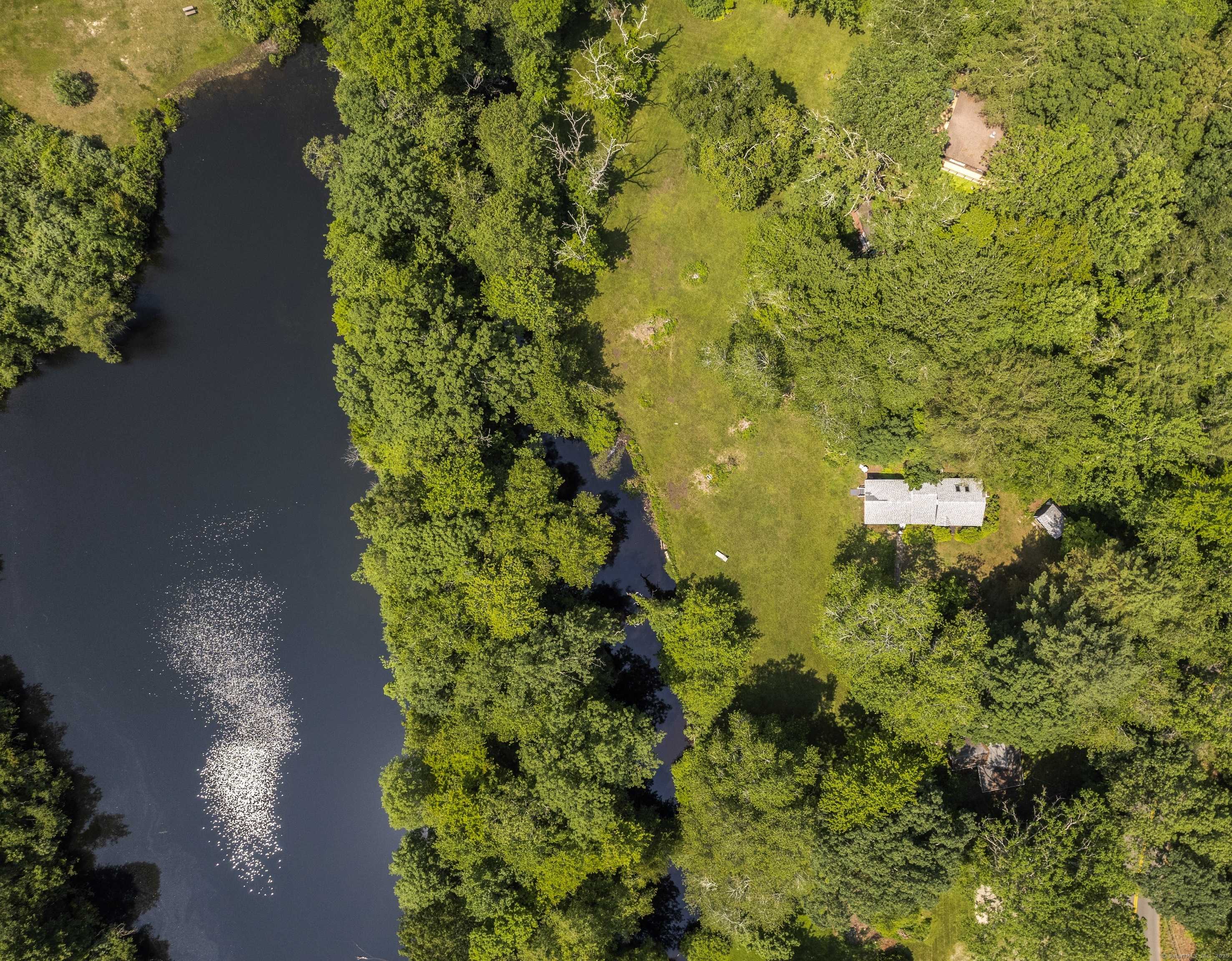 Clinton, CT 06413,57 River Road