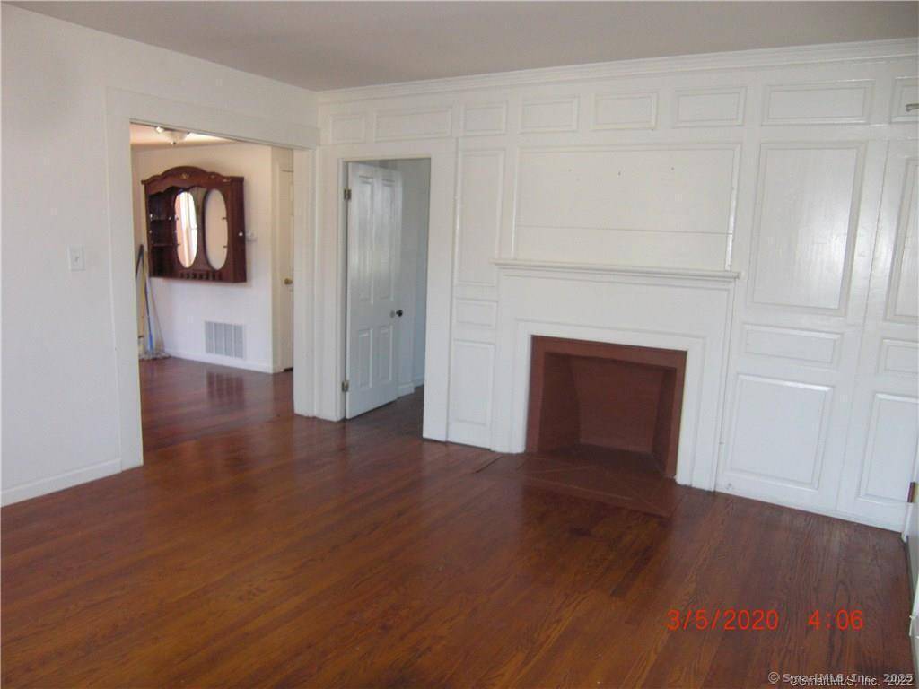 Derby, CT 06418,366 Derby Avenue