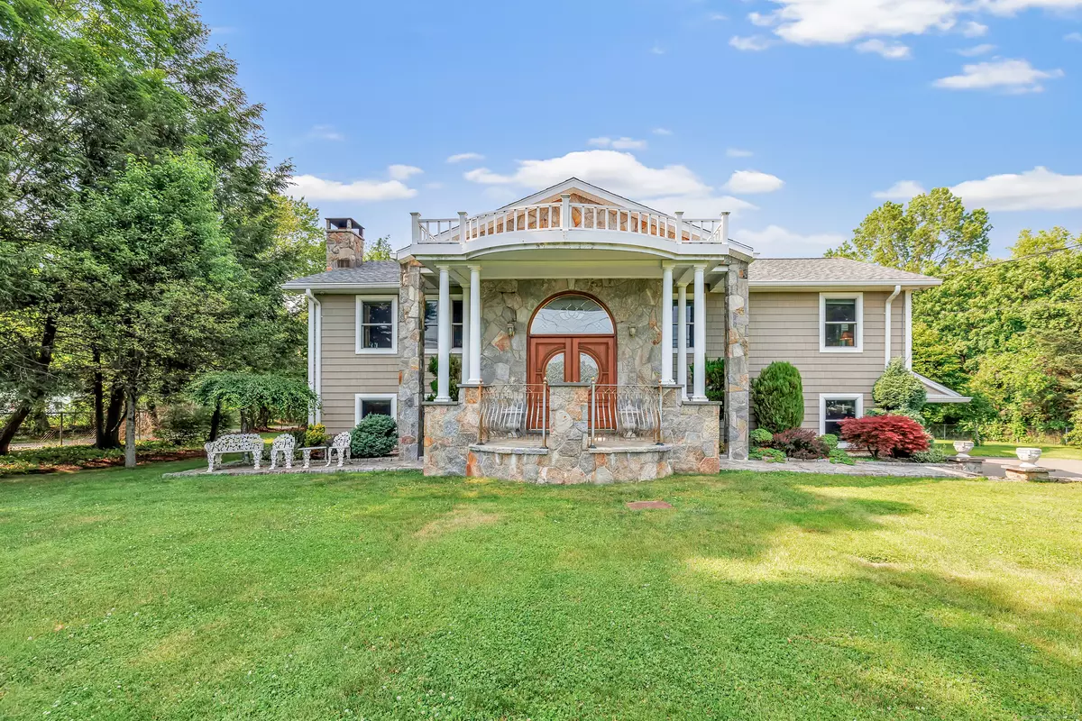 Shelton, CT 06484,229 Mohegan Road