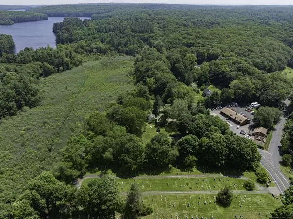 Easton, CT 06612,354 Black Rock Turnpike