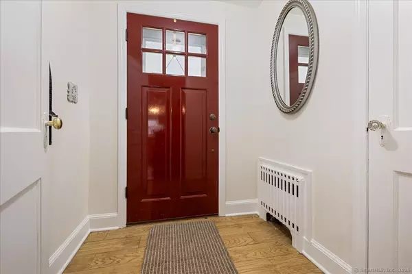 Stamford, CT 06905,12 Deacon Hill Road