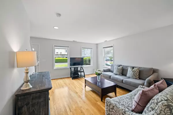 Norwalk, CT 06854,17 Glenwood Avenue