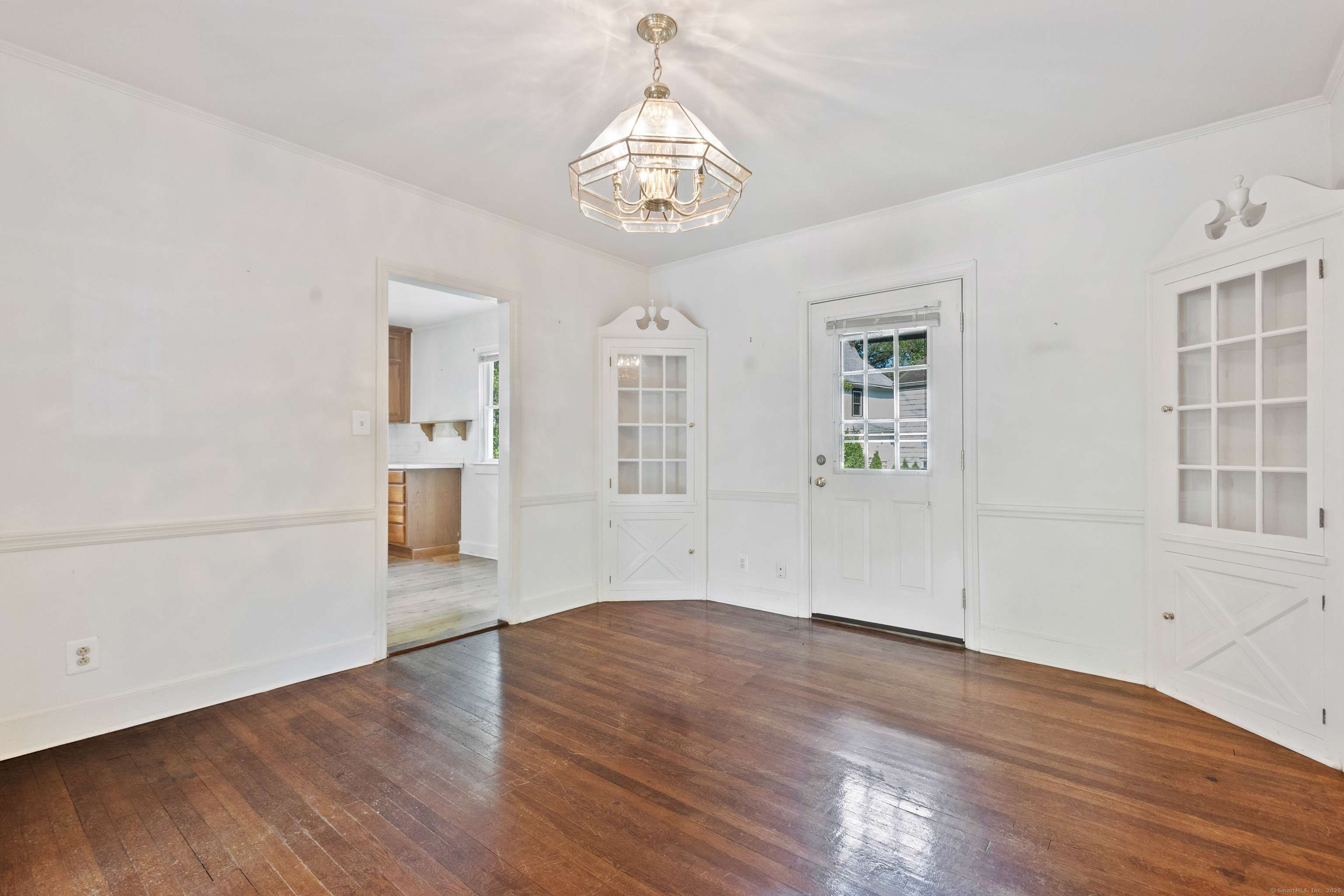 Greenwich, CT 06870,18 Maple Drive