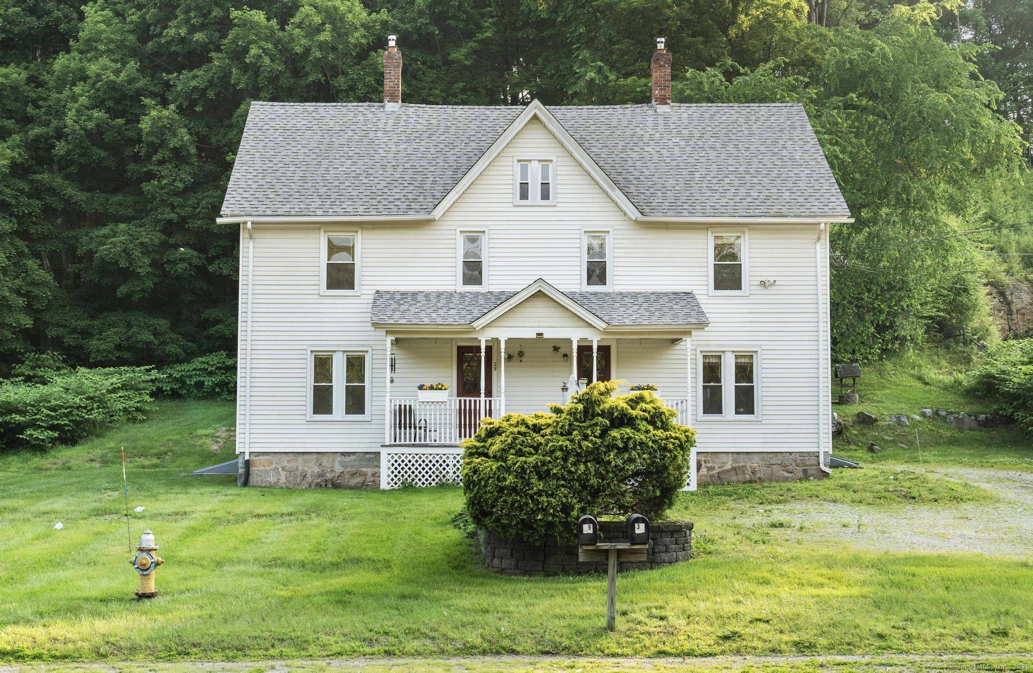 Oxford, CT 06478,29 Oxford Road