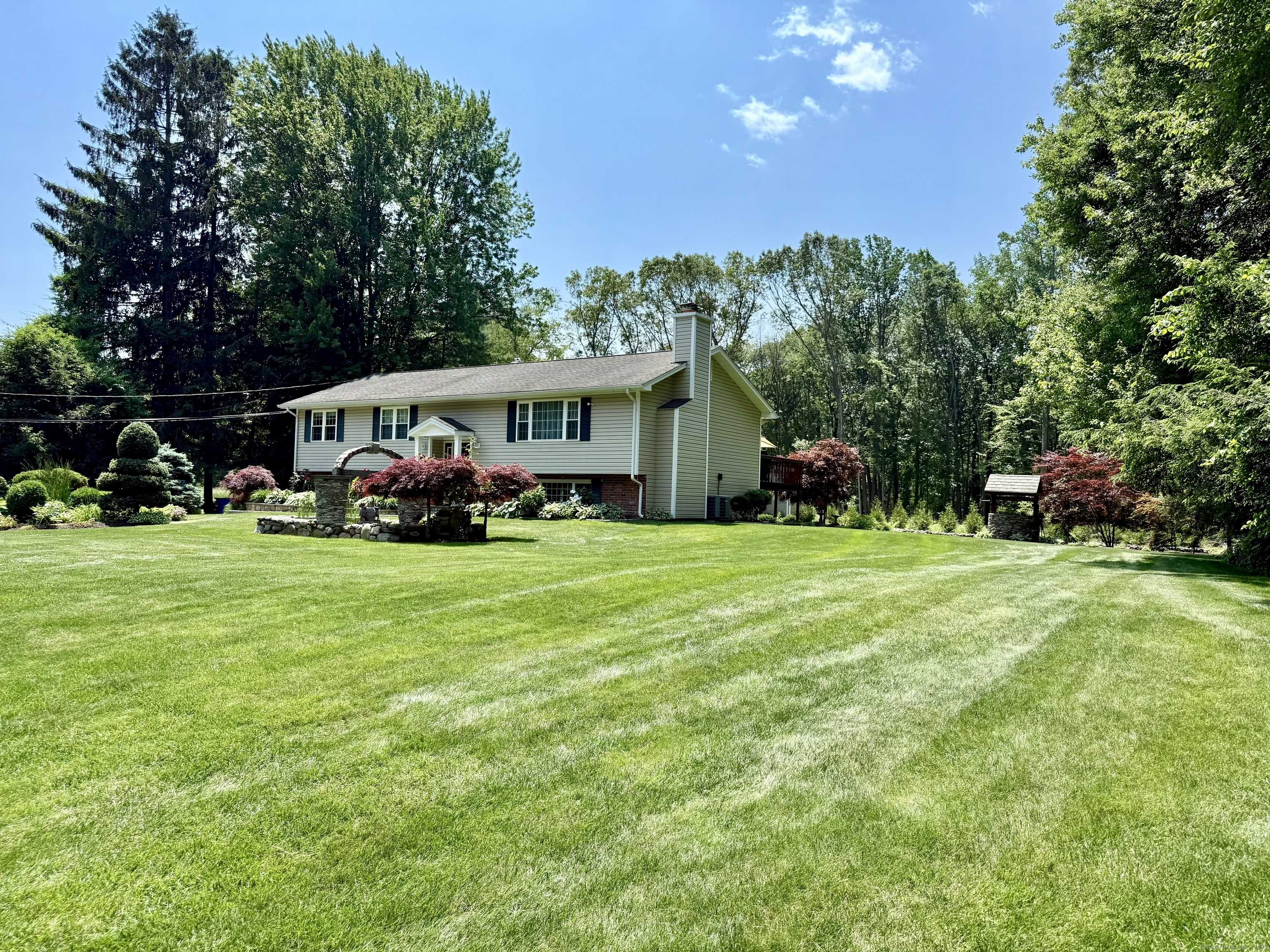 Shelton, CT 06484,44 Fawn Hill Road