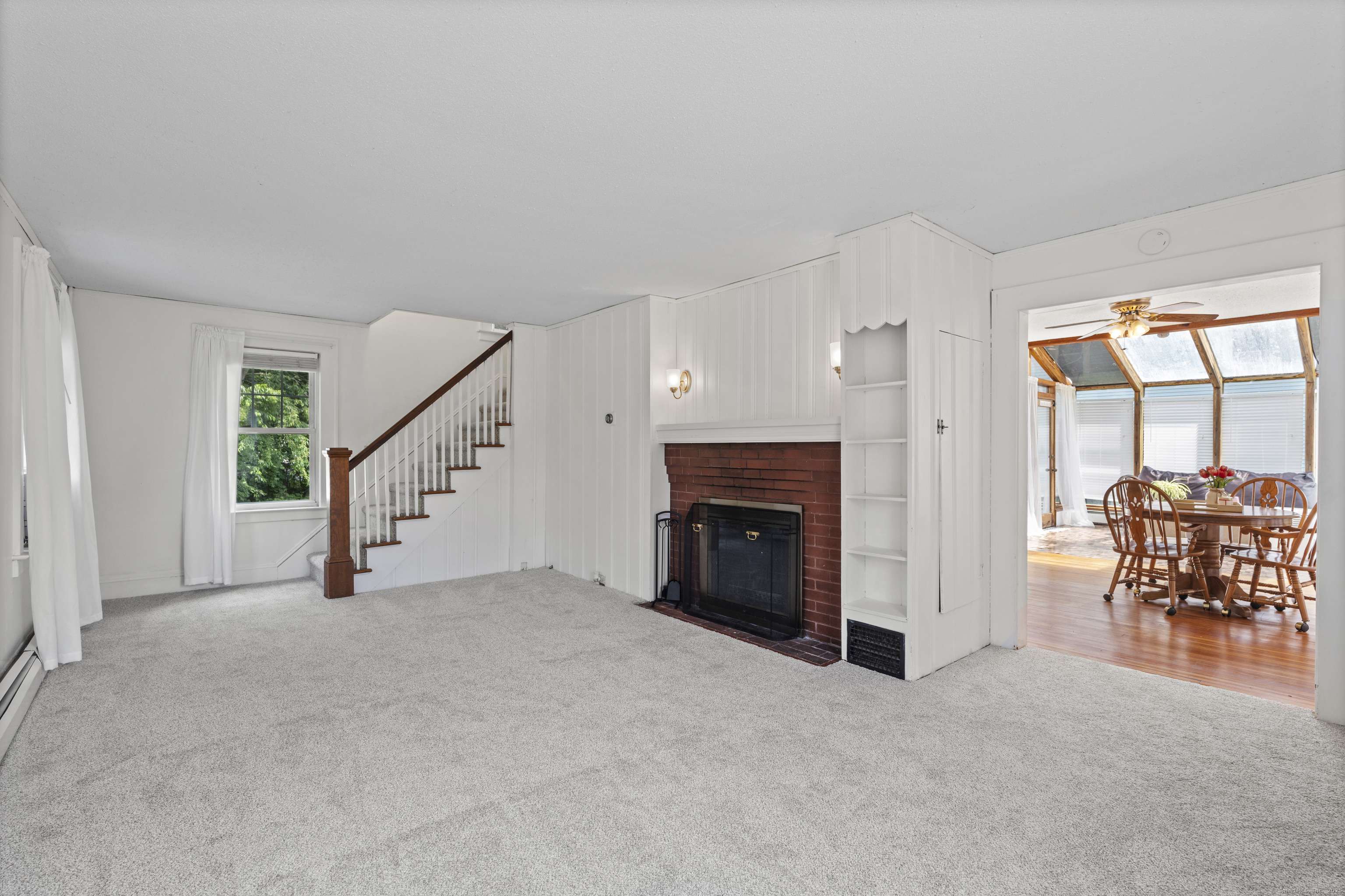 Windsor, CT 06095,136 Bloomfield Avenue