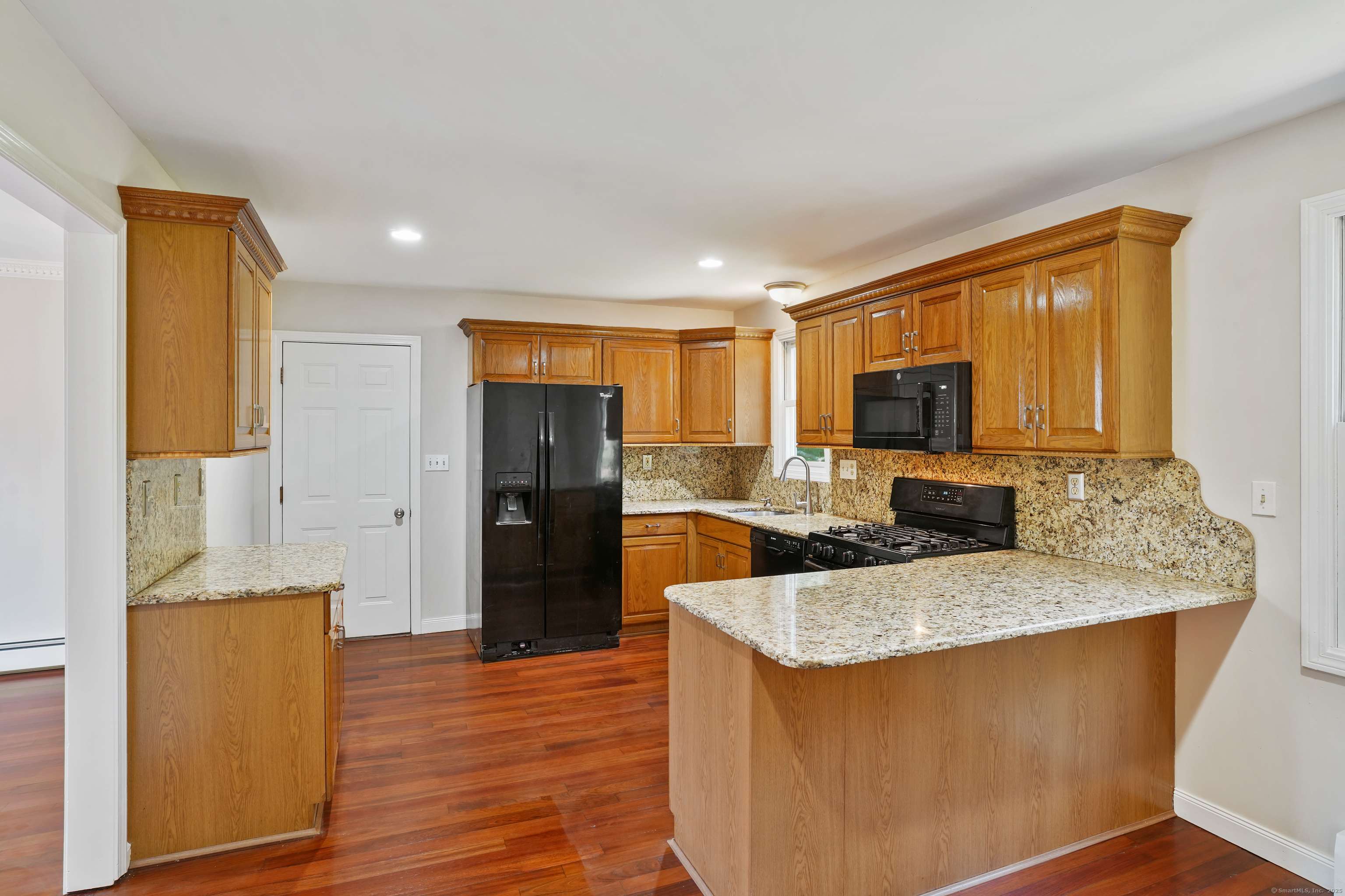 Milford, CT 06460,1198 New Haven Avenue