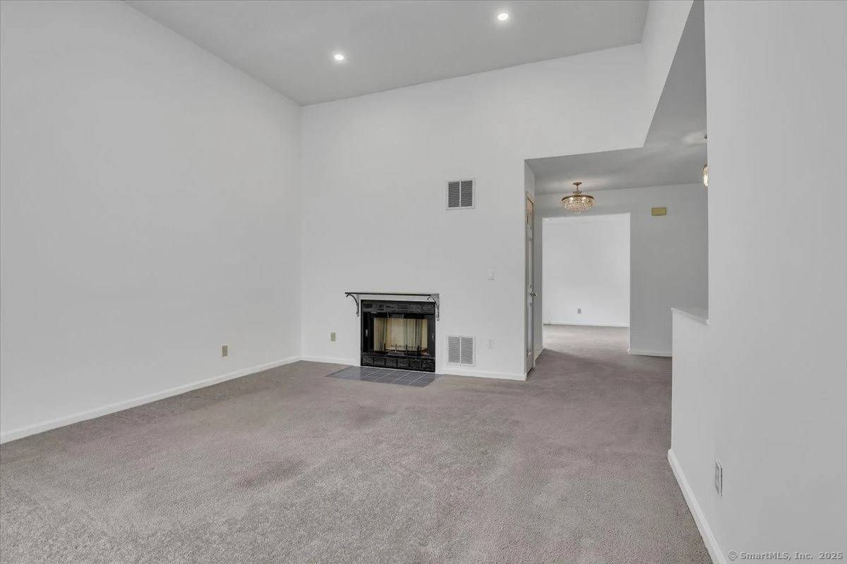 Wallingford, CT 06492,547 Pilgrim Harbor #547