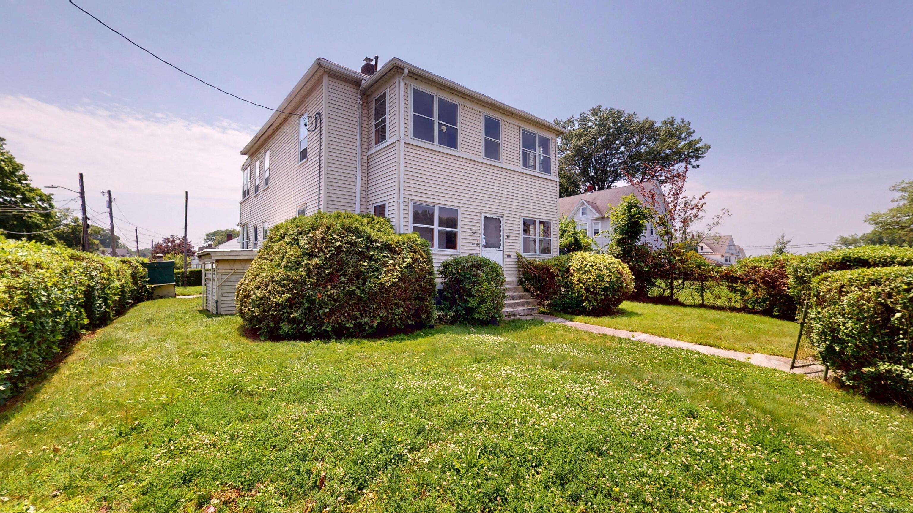 909 New Britain Avenue, Hartford, CT 06106