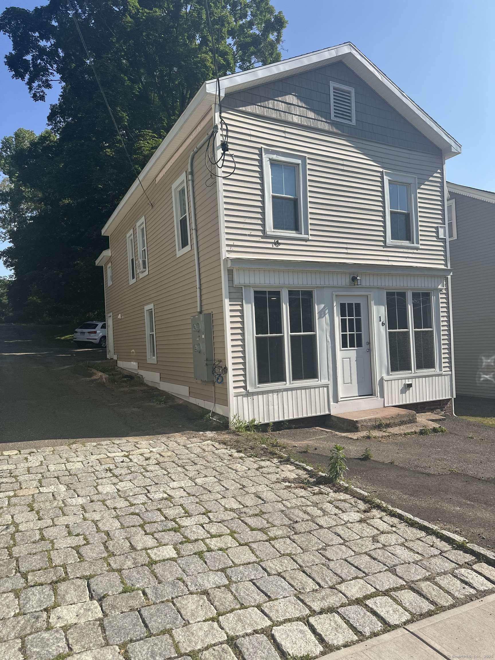 20 Elm Street, Simsbury, CT 06081