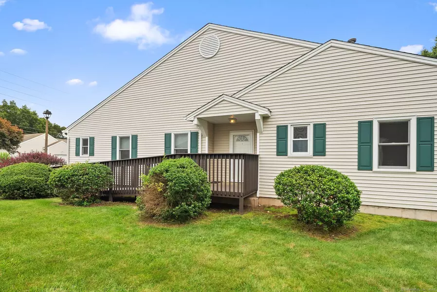 671 Ledgeview Court #671, Southington, CT 06489