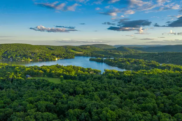 Mountain Lake Road, Warren, CT 06754