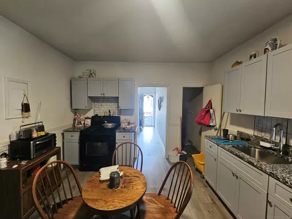Hartford, CT 06106,763 Park Street