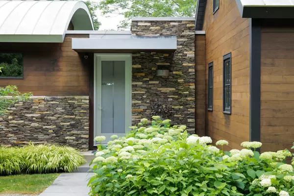 Salisbury, CT 06039,17 Lawson Road