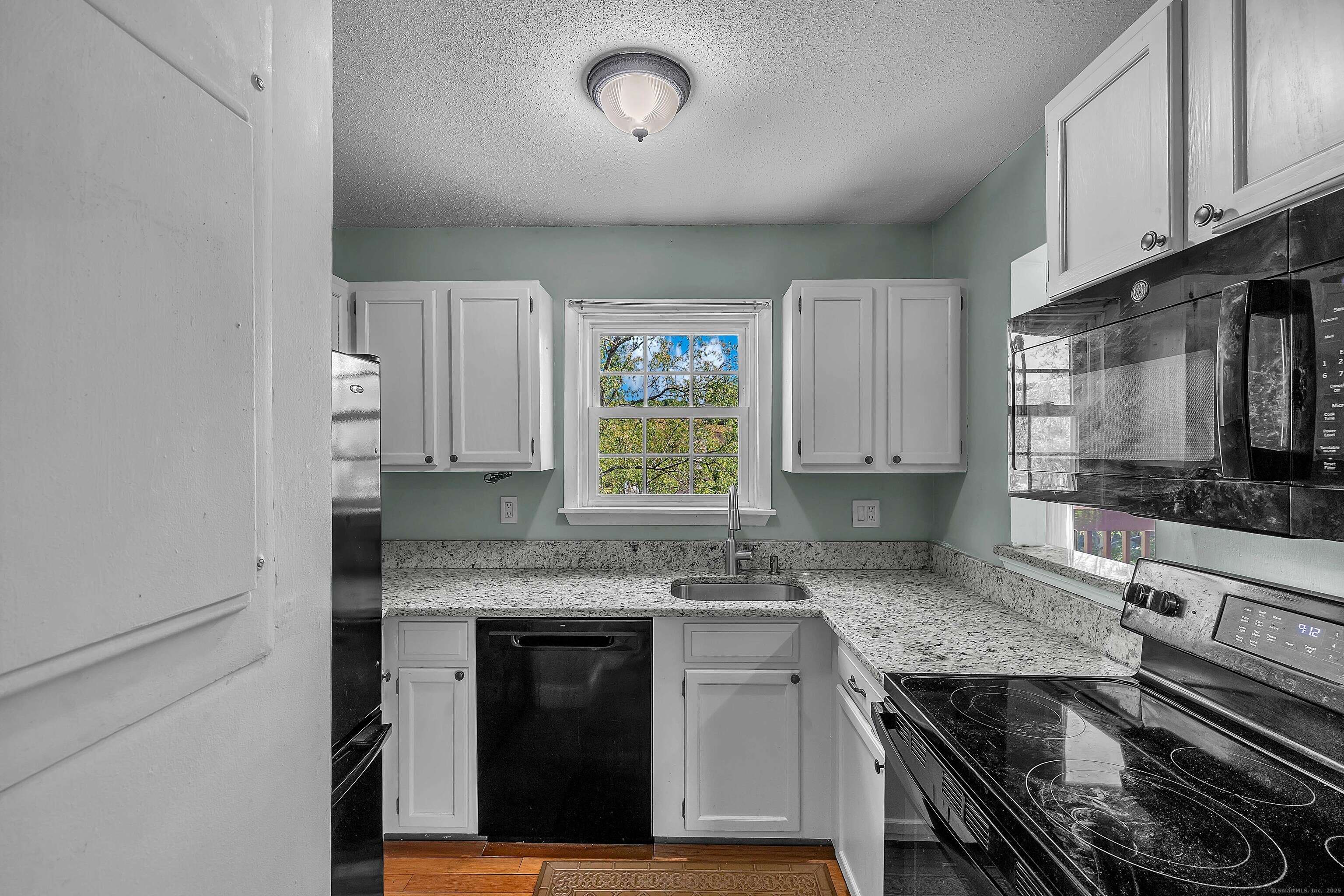 Waterford, CT 06385,54 Rope Ferry Road #D64
