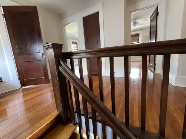 Hamden, CT 06517,33 Mather Street