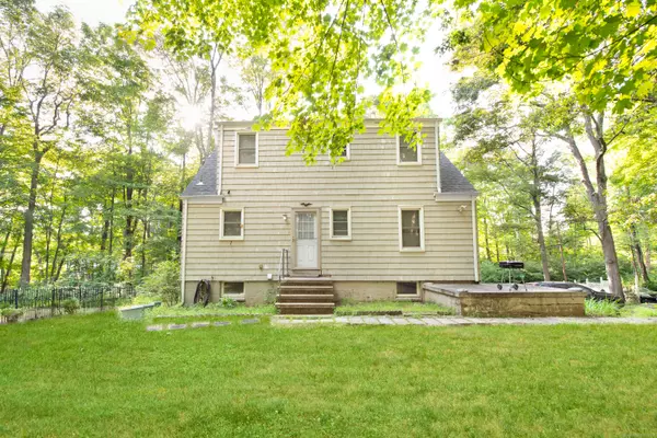 28 Old Shelton Road, Shelton, CT 06484