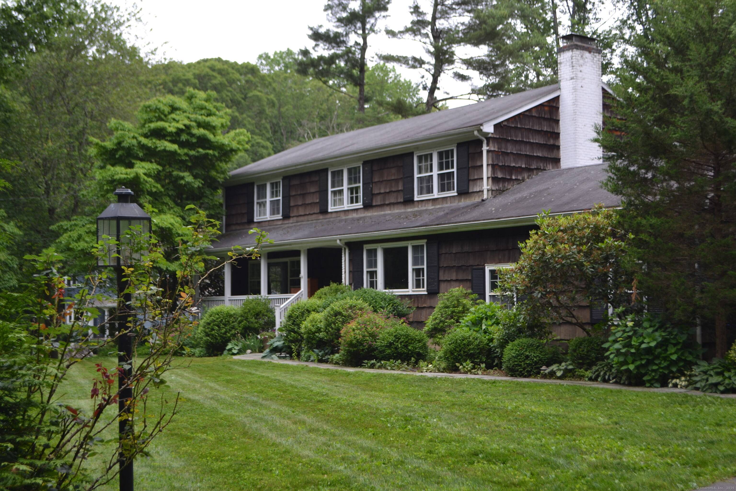 17 Mail Coach Drive, Norwalk, CT 06850