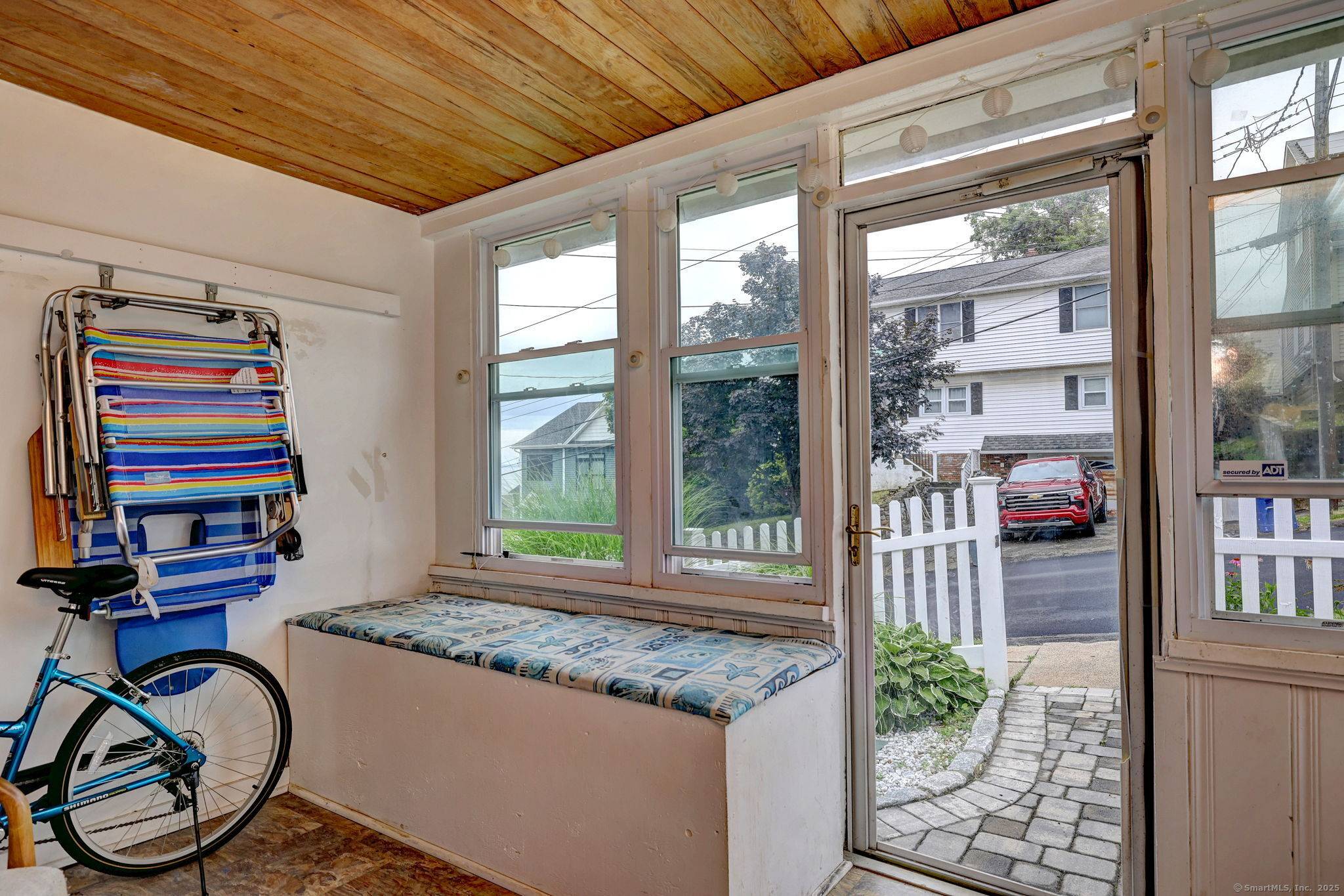 West Haven, CT 06516,81 Dawson Avenue
