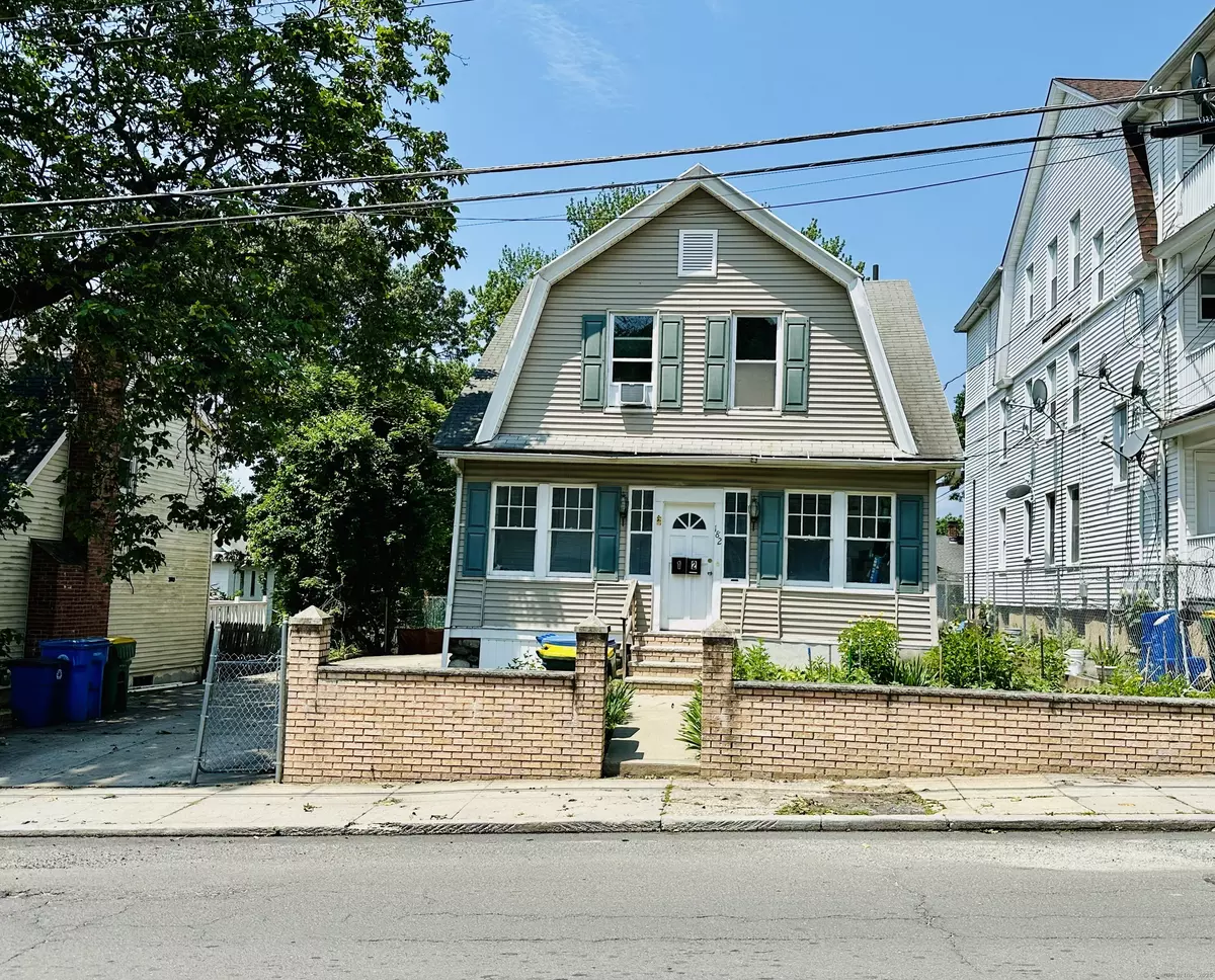 Waterbury, CT 06704,182 Oak Street