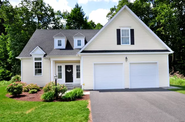 98 Cambridge Court #98, Simsbury, CT 06070