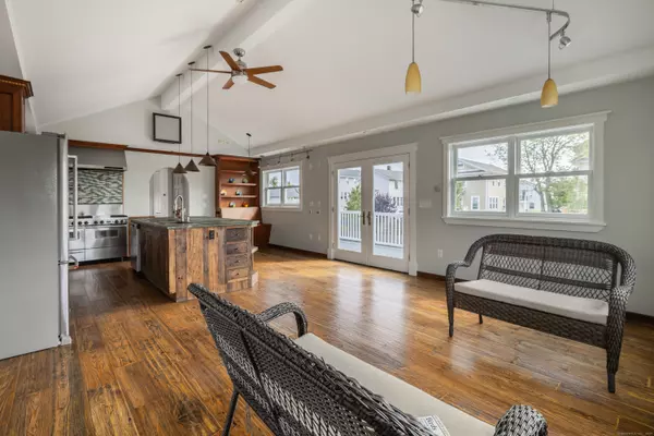 Milford, CT 06460,13 Richard Street