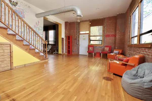 Bridgeport, CT 06604,325 Lafayette Street #9103