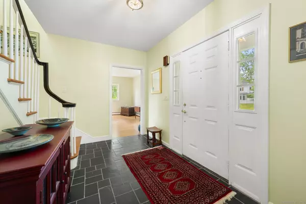 Stonington, CT 06378,45 Quanaduck Road