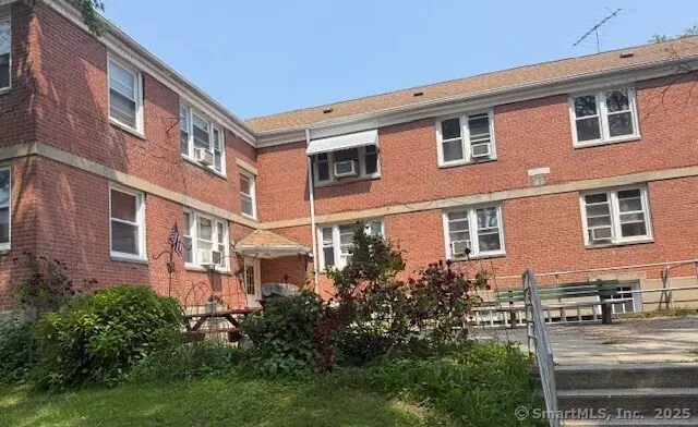 Stratford, CT 06614,347 Weber Street #21 Building 97