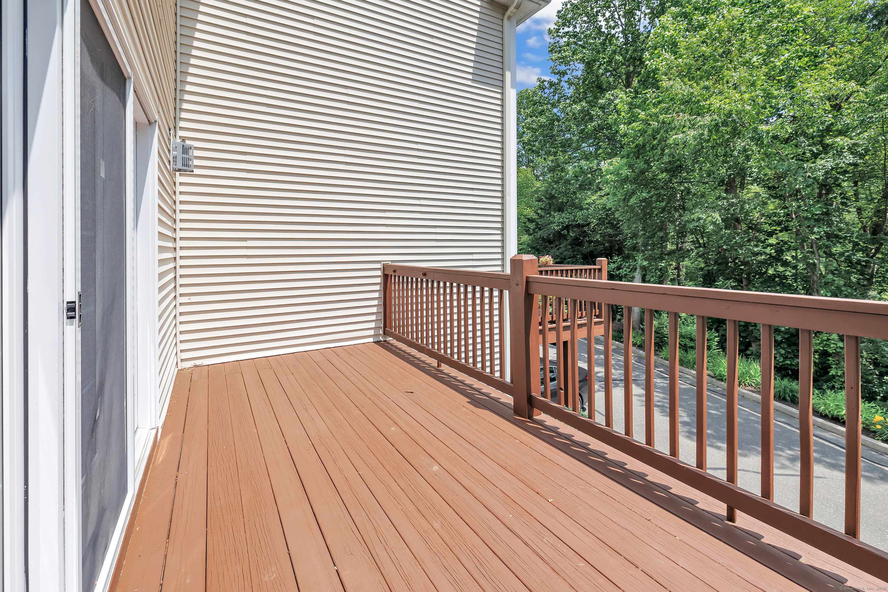 Ridgefield, CT 06877,570 Danbury Road #Apt 23