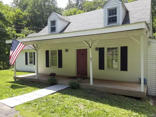 67 Hanover Road, Newtown, CT 06470