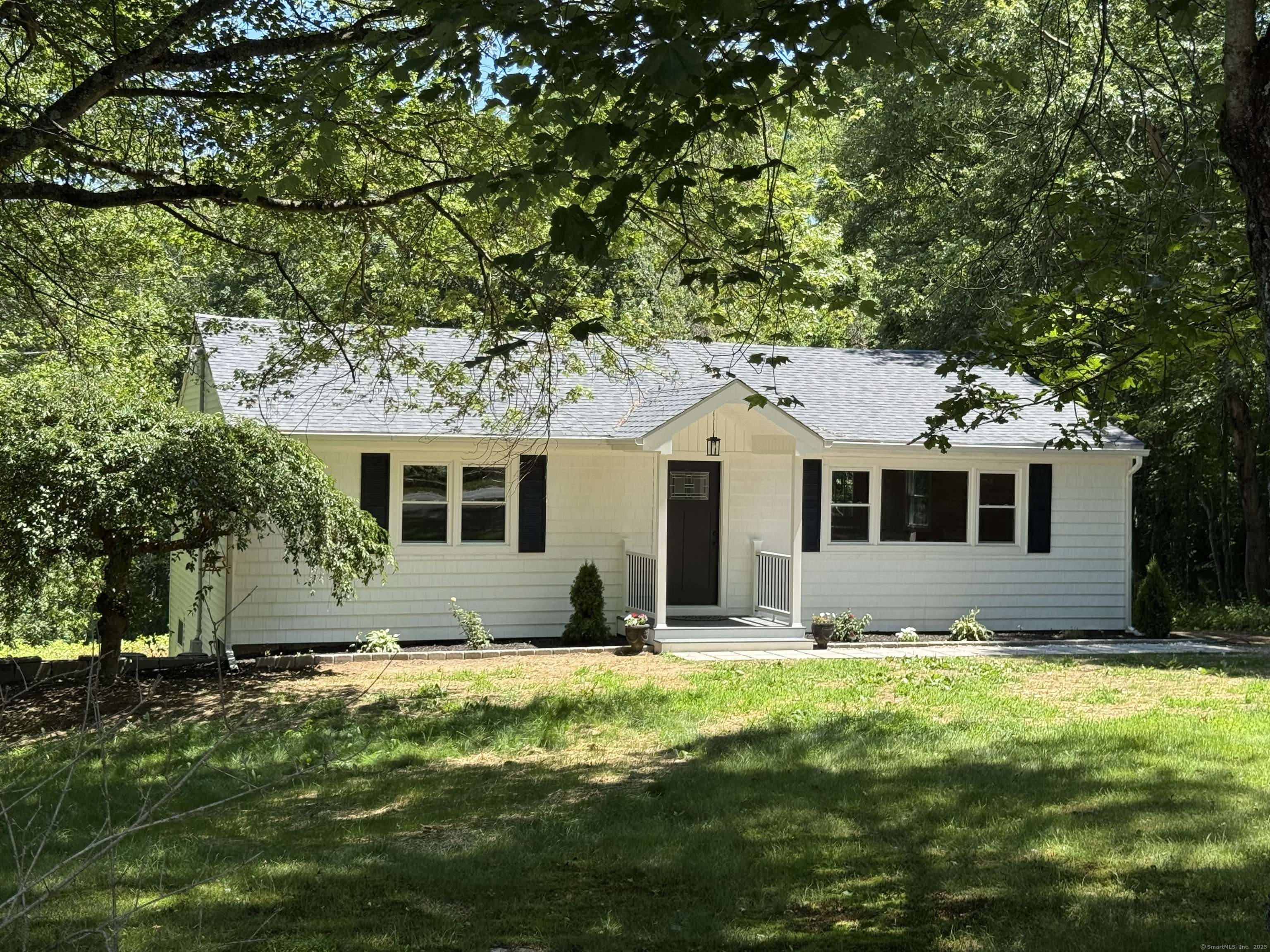 33 Williams Road, Monroe, CT 06468