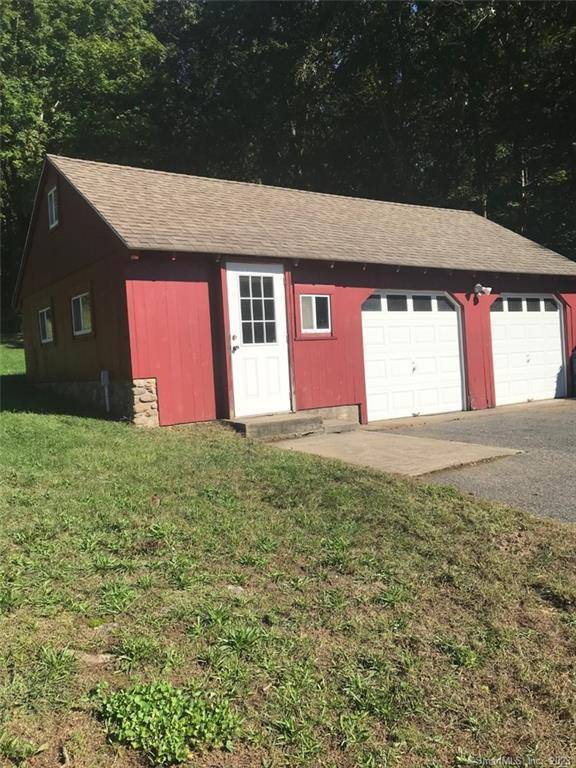 121 Hawley Road, Oxford, CT 06478