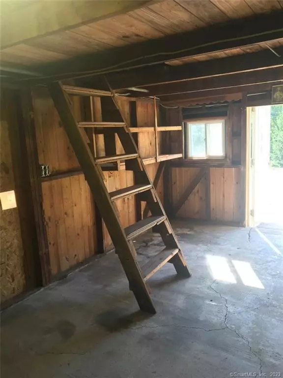 Oxford, CT 06478,121 Hawley Road