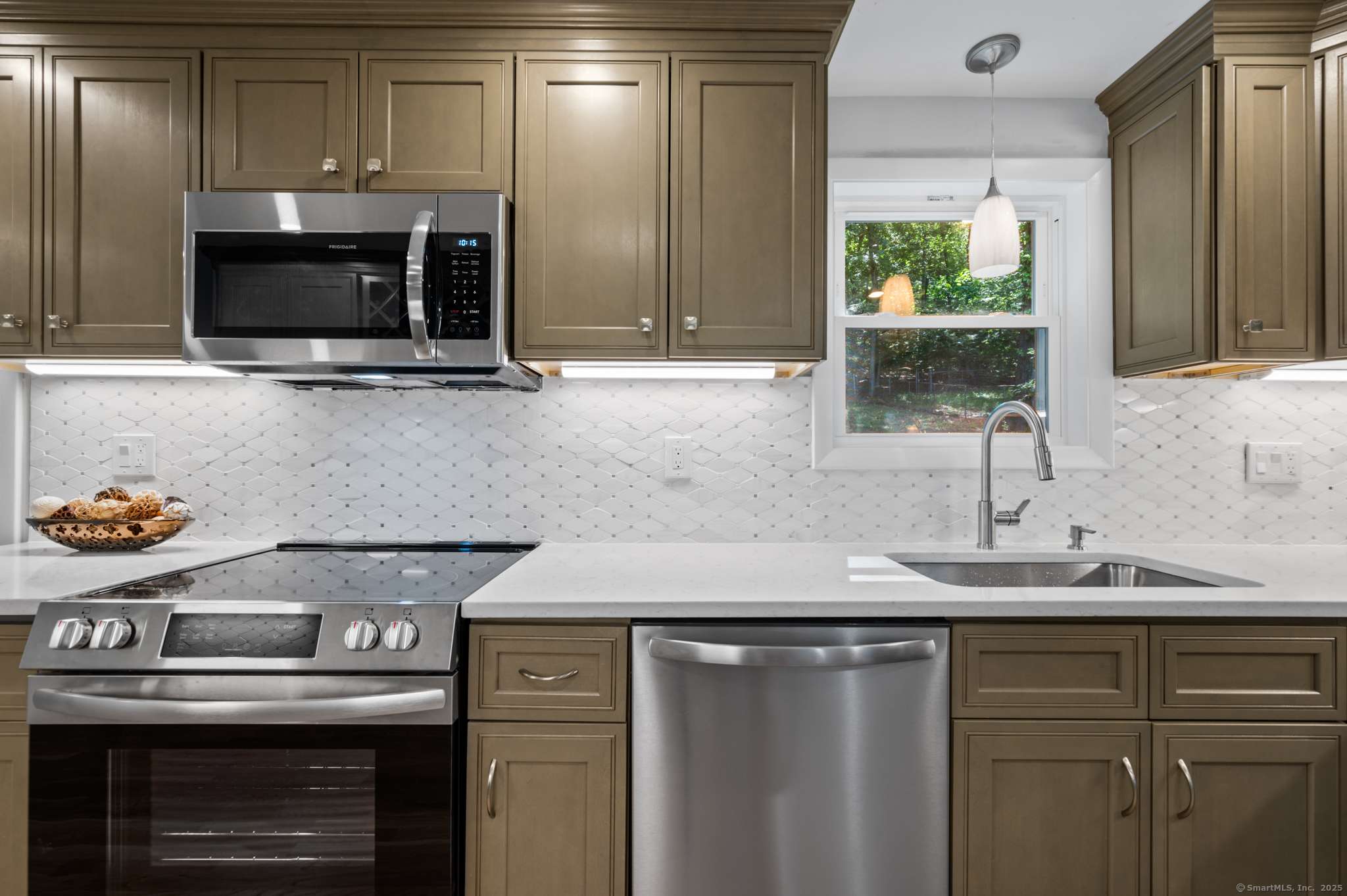 Newington, CT 06111,191 Brentwood Road