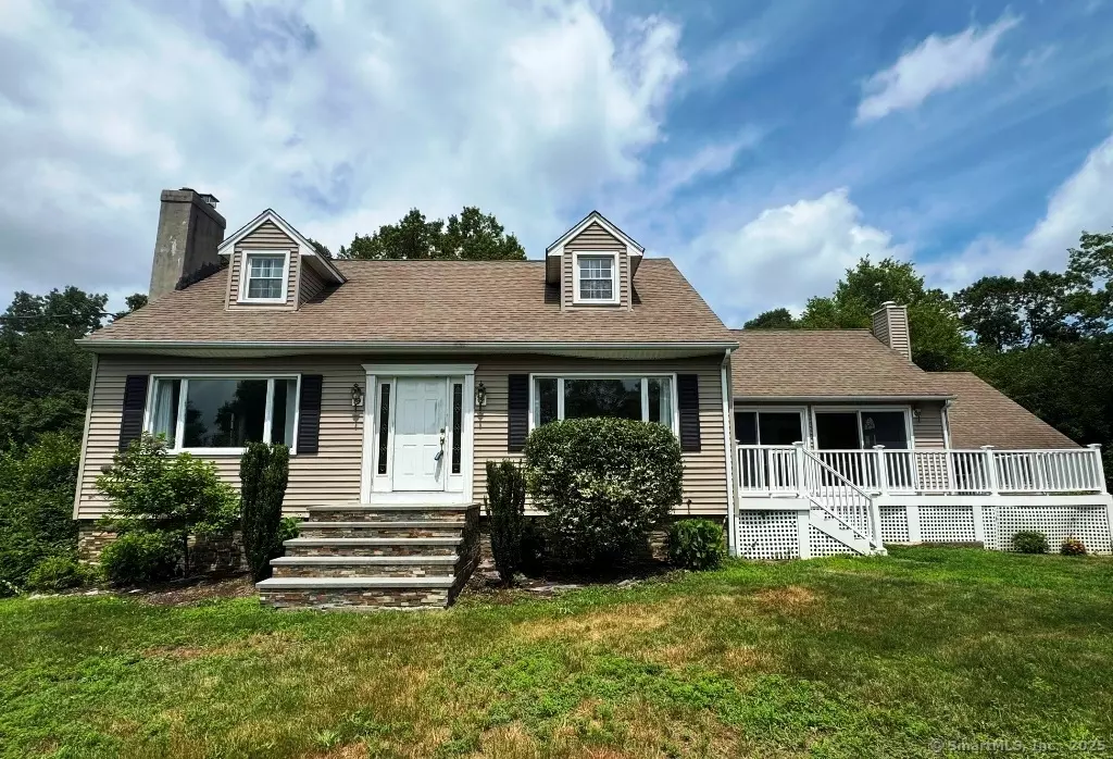 Wolcott, CT 06716,8 Breezy Knoll Avenue